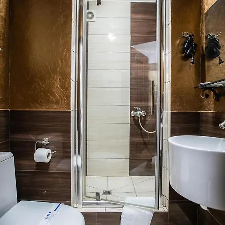 з кондиціонером на вулиці староєврейська 15 з ванною посеред спальні 아파트 *